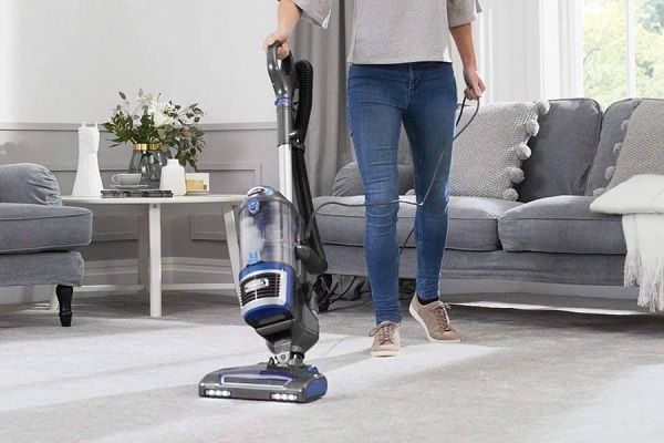 upright vacuum cleaner